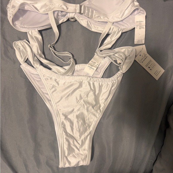 Cupshe White Bikini Set - Picture 7 of 9